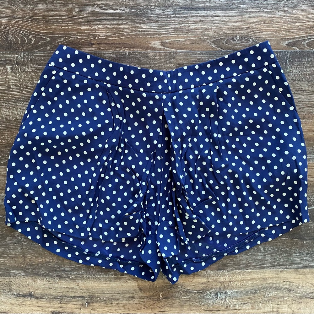 Zara Woman Pleated Front Navy White Polka Dot Shorts Size Large